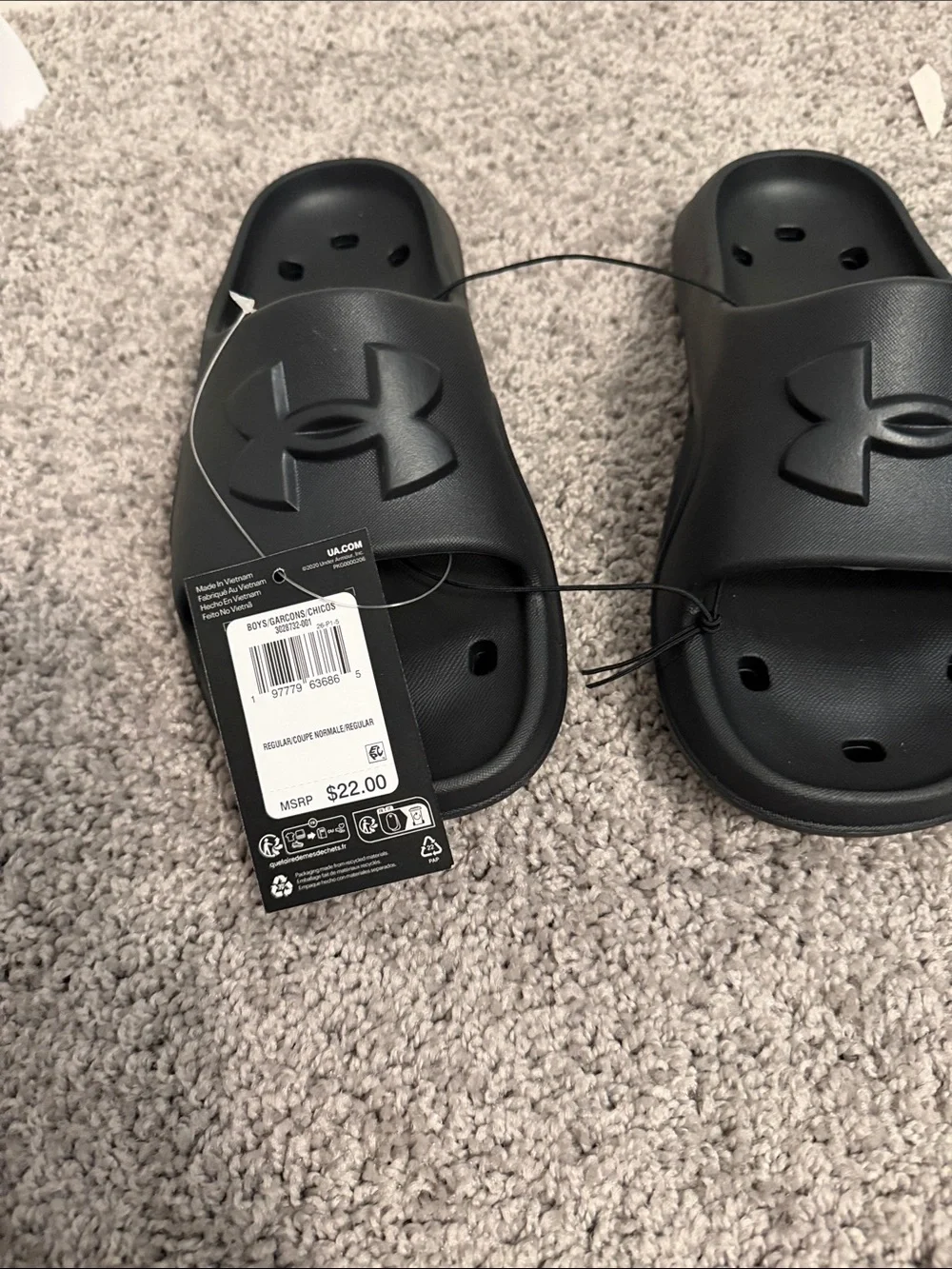 Under Armour Kids Black Slide Sandals with Embossed Logo